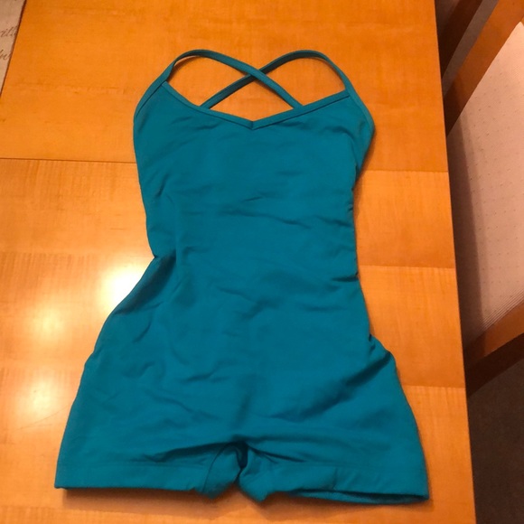 Girls leotard with short-like bottoms by Katrina - Picture 1 of 2